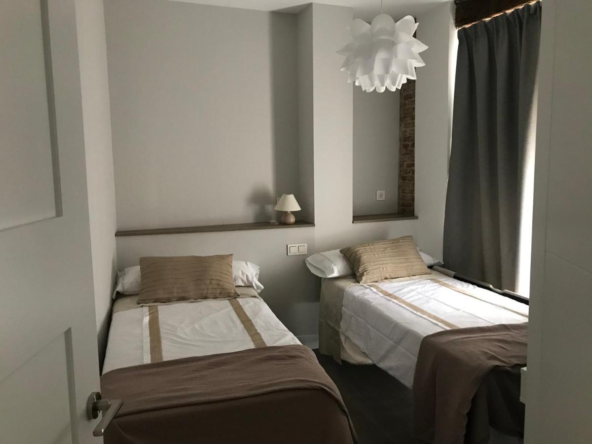 Apartamentos Duke Valladolid Eksteriør billede